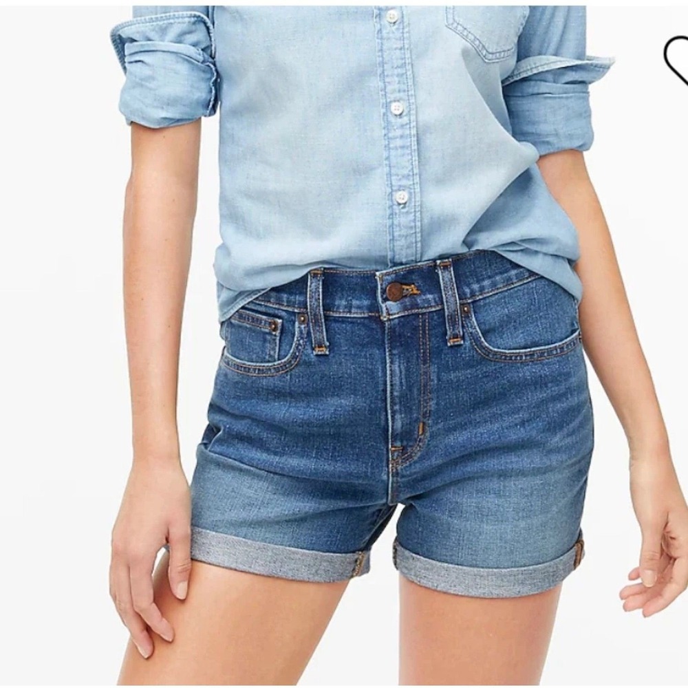 J. Crew High Waisted Cuffed Denim Mom Shorts 26 (Measures 28") Medium Wash